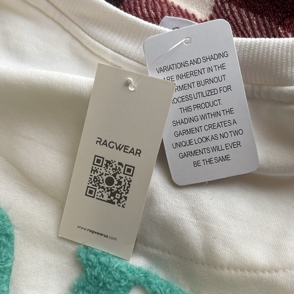 Selling Cape May Crewneck by Ragwear. Size is XL. Color is white - Picture 3 of 3